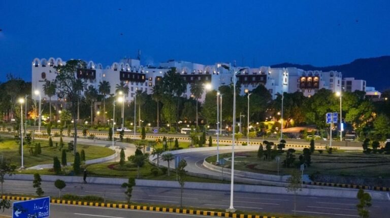 US 'failed to gain the trust' of Iranian officials in ceasefire talks: Parliament leader