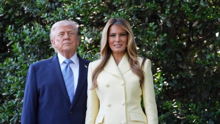 Live updates: GOP wrestles over DHS funding, FISA; Trumps host British royals