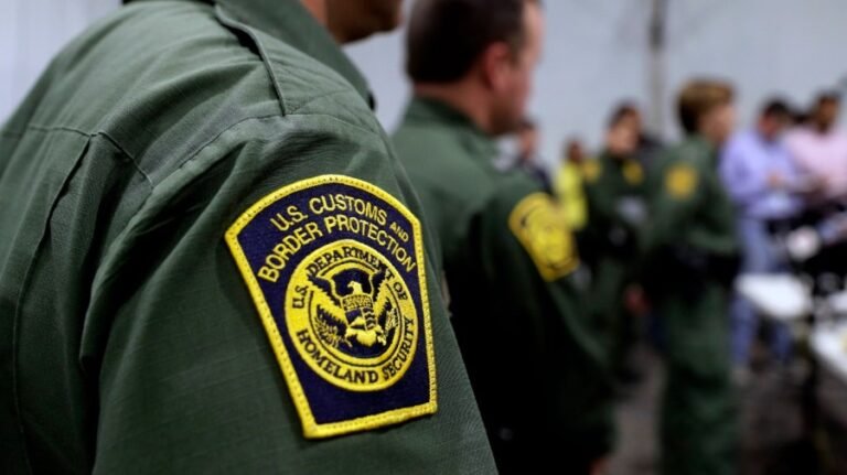 Border officials violated warrantless arrests order: Judge