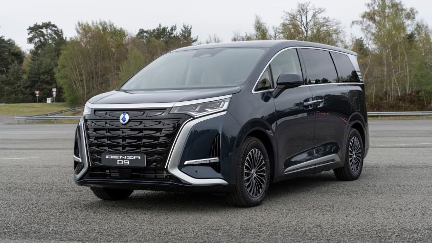 New Denza D9 luxury MPV: range, technology and ride review