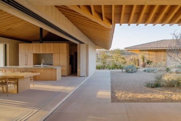 A Los Cabos Home Raises the Roof(s)