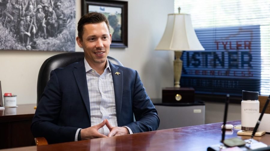 Republican House candidate drops out of Minnesota race for Middle East deployment