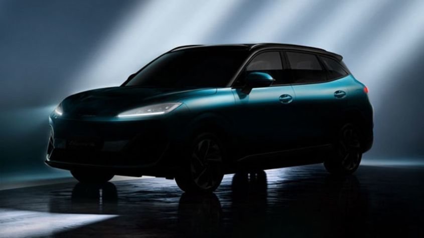 New Lepas L4 EV teasers - pictures