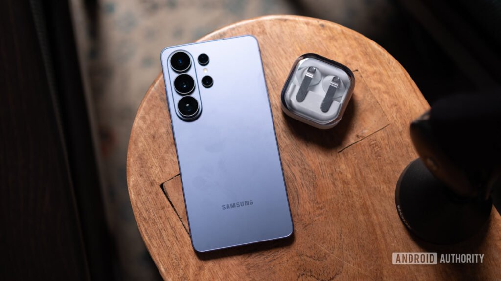 Samsung addresses the ‘burden’ of AI, and why it won’t make small phones anymore