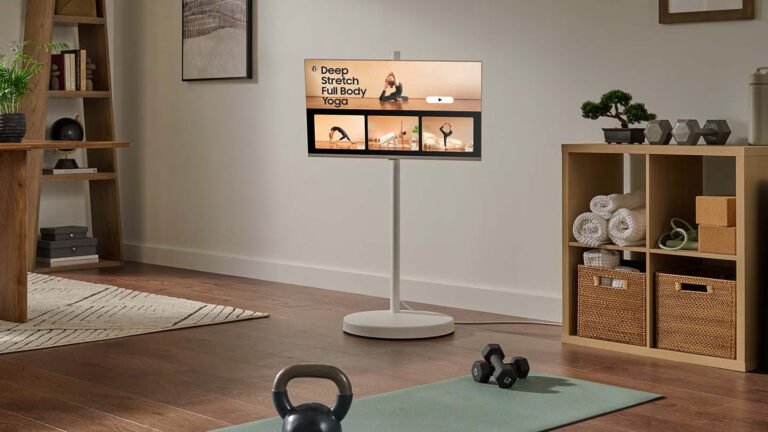Samsung Movingstyle M7 Smart Monitor drops to its cheapest price ever