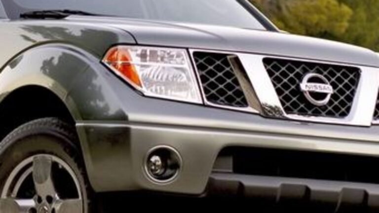 Feds Investigating 75,000 Old Pickup Trucks That Smell Like Gas