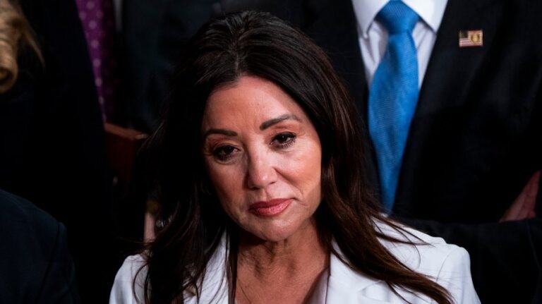 Labor Sec. Lori Chavez-DeRemer to leave administration