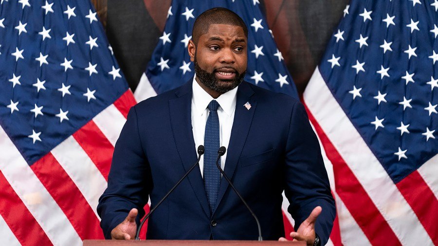 Donalds dominates Florida GOP gubernatorial race: Poll