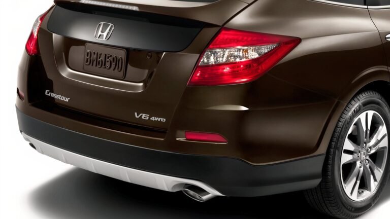 Honda's Most Awkward Sedan Was Beaten Badly By Its SUV Brother