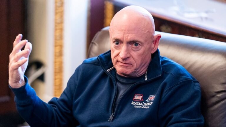 Mark Kelly on Artemis II mission: 'This is something we've never done before'