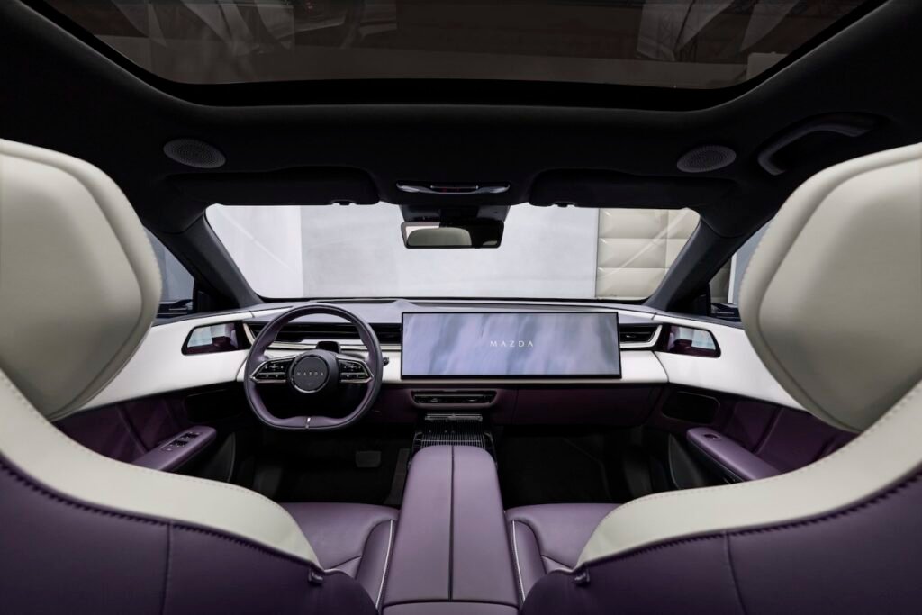 Mazda Says Bigger Screens Are Better for Driving