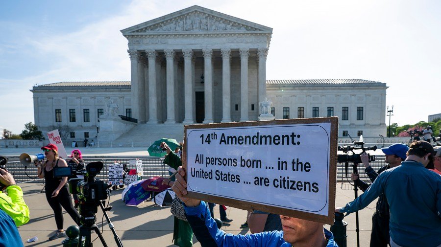 Trump: US only country 'stupid enough' to allow birthright citizenship