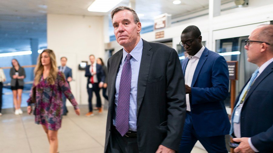 Warner on US blockade in Strait of Hormuz: 'I don't get that logic’