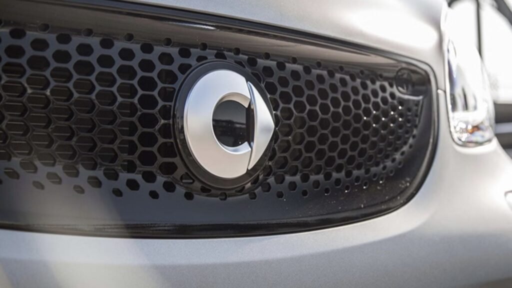 It's A Smart Time To Buy Mercedes-Benz's Smallest Car
