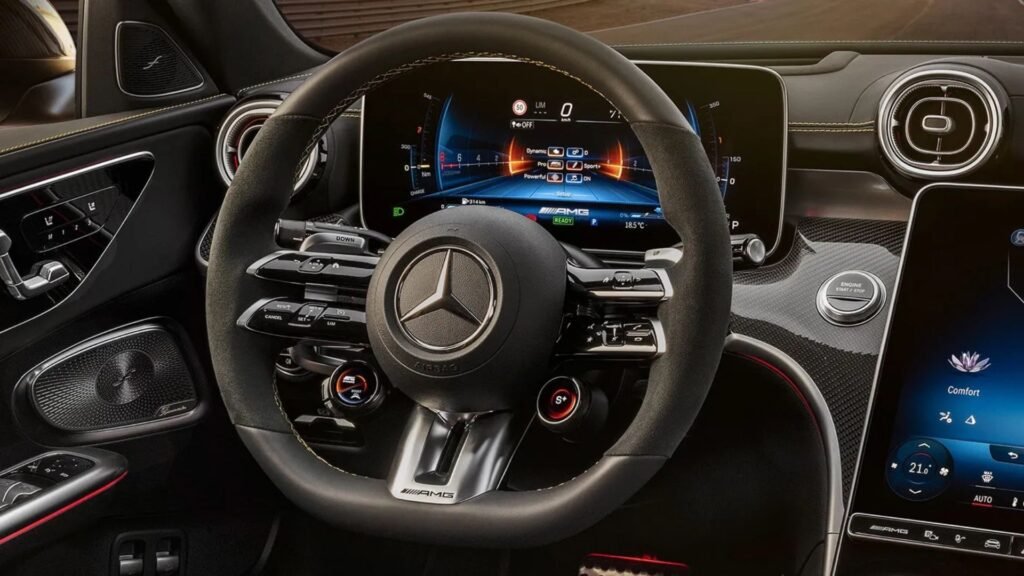 Mercedes-Benz Recalls nearly 150,000 Cars, SUVs For Failing Digital Displays