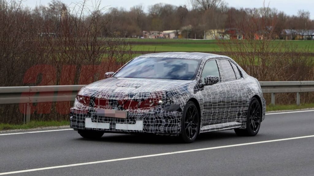 The BMW M3 EV Looks Blisteringly Quick Around the Nürburgring