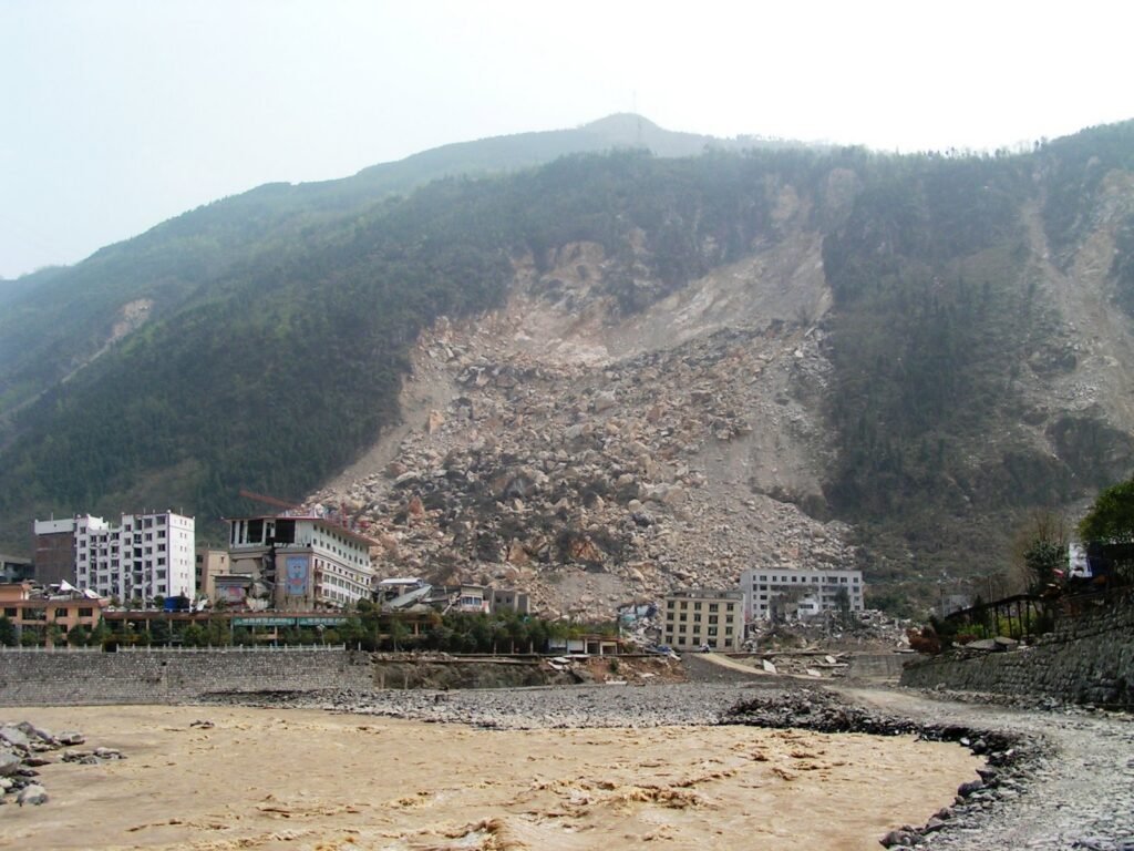 Fatalities from landslides in earthquakes