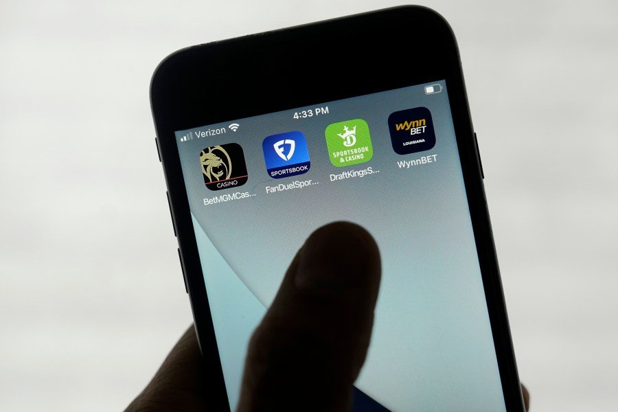 Lawmakers zero in on sports gambling regulation as scandals boom 