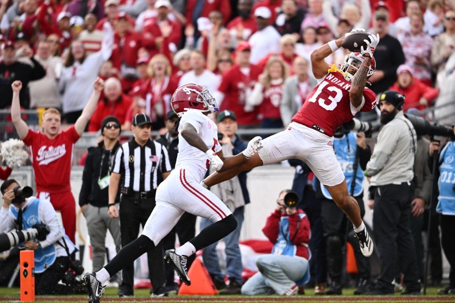 Senators unveil 'Protect College Sports Act' as calls for reform grow