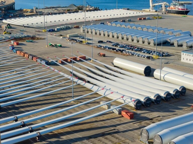 NextEra and Dominion say they will merge, creating utility giant
