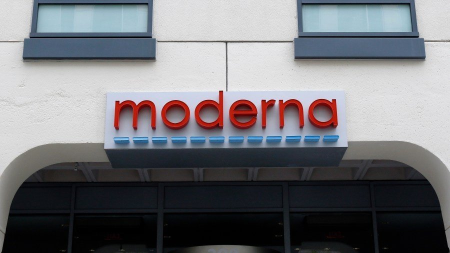 Moderna mRNA flu vaccine to get FDA panel review