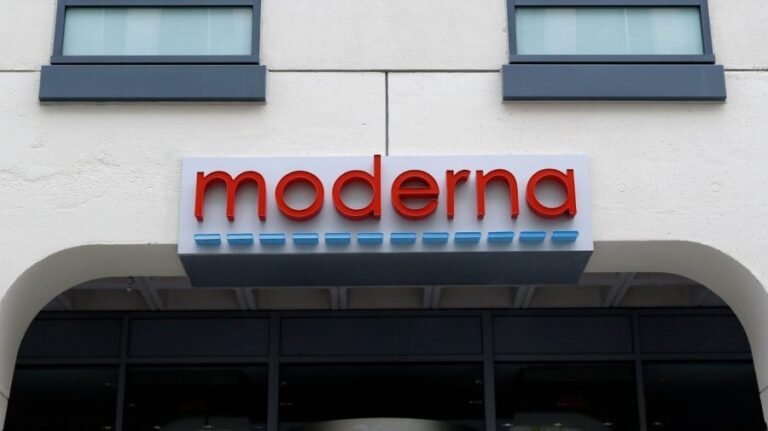 Moderna’s mRNA flu shot to get FDA review 