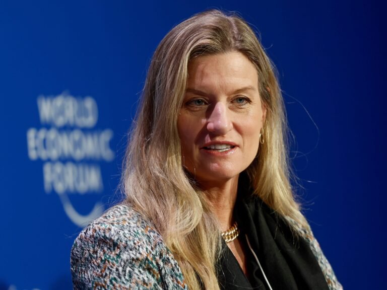 24 retail CEOs made as much in a day as their typical employee earned in a year — and a big one didn't