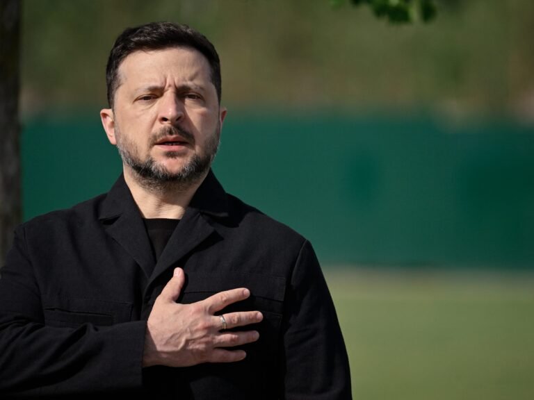 Zelenskyy makes a pitch to Silicon Valley's defense startups: Bring your AI, we'll bring the battle experience
