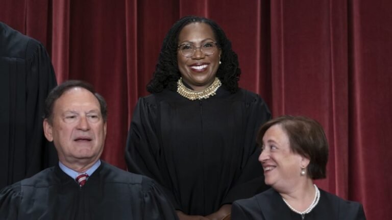 Alito, Jackson spar as Supreme Court speeds up Louisiana redistricting judgment