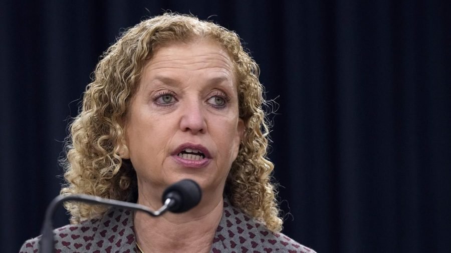 Trump withdrawal from nuclear deal left Iran weeks from 'breakout:' Wasserman Schultz