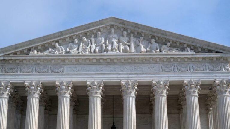250+ Democrats urge Supreme Court to overturn abortion pill ruling