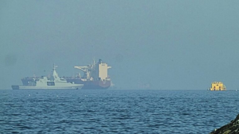 Trump, Iran near deal on re-opening Strait of Hormuz