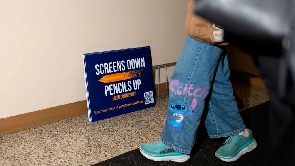 Tech weary parents call for ‘Screens Down, Pencils Up’ but U.S. schools are pushing back