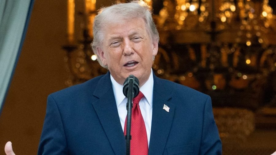 Trump approval on economy slips among Republicans: Survey