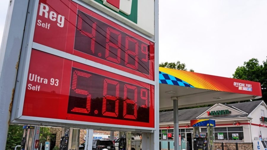 Oil prices dip amid optimism over potential US-Iran deal