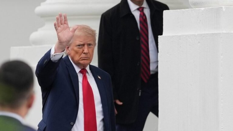 Trump headed to Walter Reed for medical exam