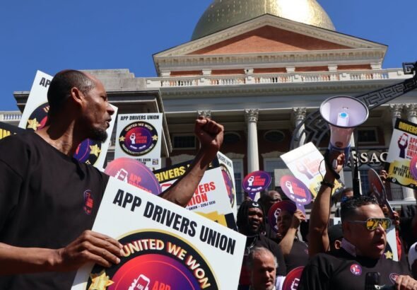 Uber and Lyft drivers in Massachusetts certify the nation’s first ride-hailing union