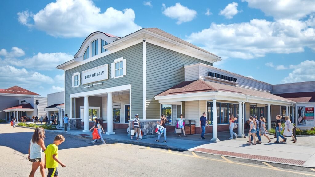Simon’s Wrentham Village Outlets Expands Lineup of Retail Brands