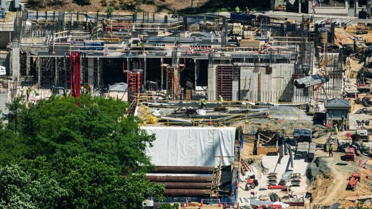 Senate GOP fears $1B for White House ballroom represents political landmine