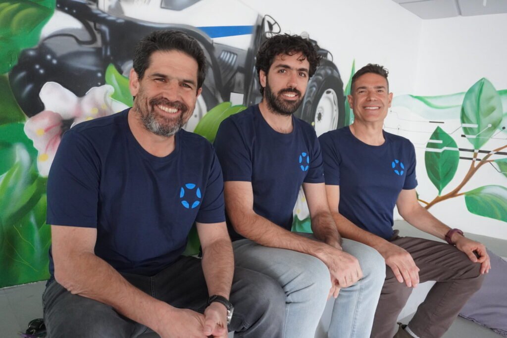 AgriFood Signals: Elbit acquires Bluewhite, more funding for virtual fencing, Anheuser-Busch awards $80k grant