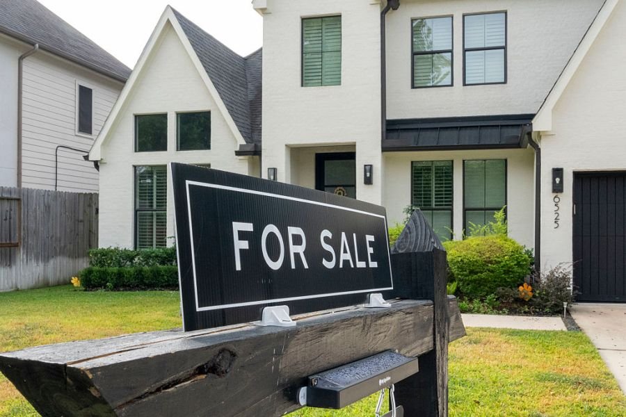 Homebuyers, builders grapple with rising prices amid war in Iran