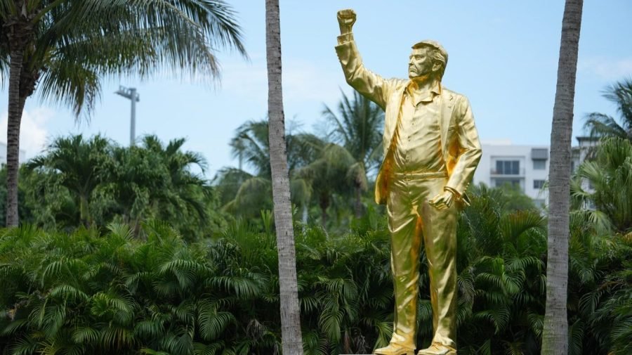 Man arrested at Trump golf club in Miami for disturbance: Secret Service