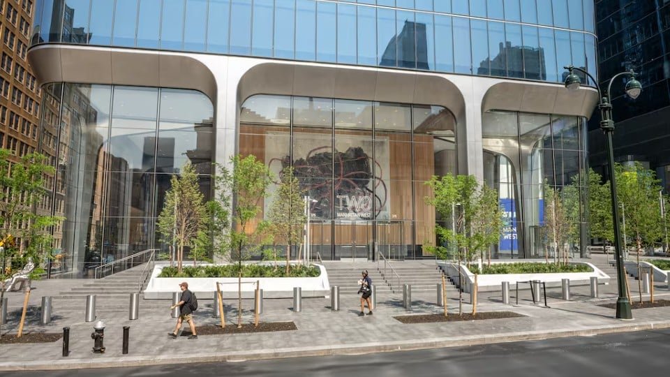 Brookfield, Qatar Investment Authority Refi 2 Manhattan West for $1.9B
