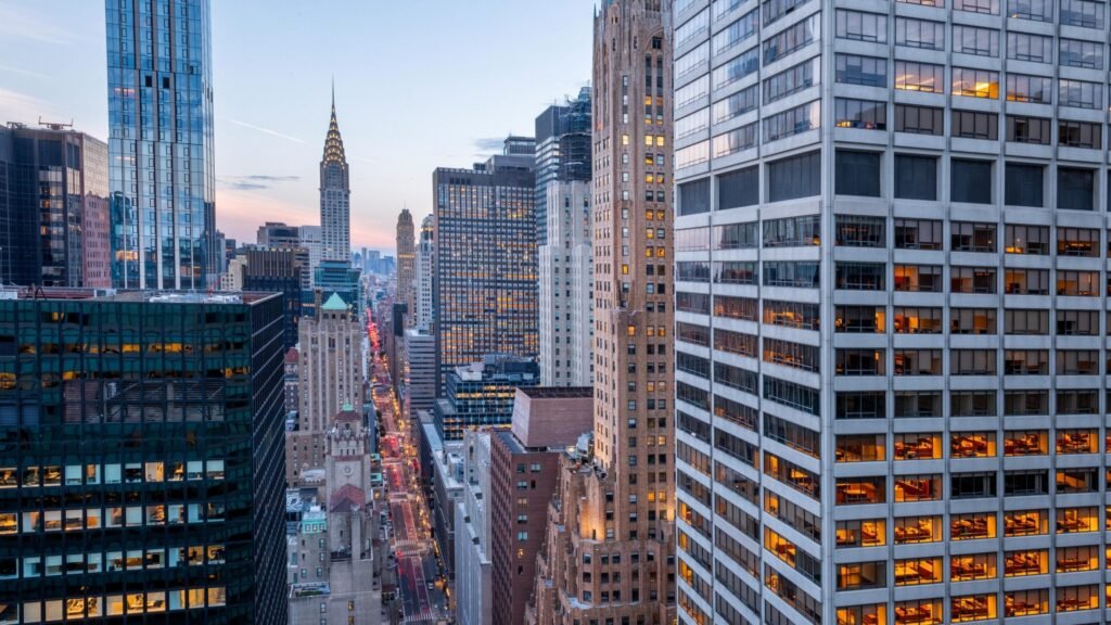 Centerbridge Commits to Two Floors at Rudin’s 345 Park Ave.
