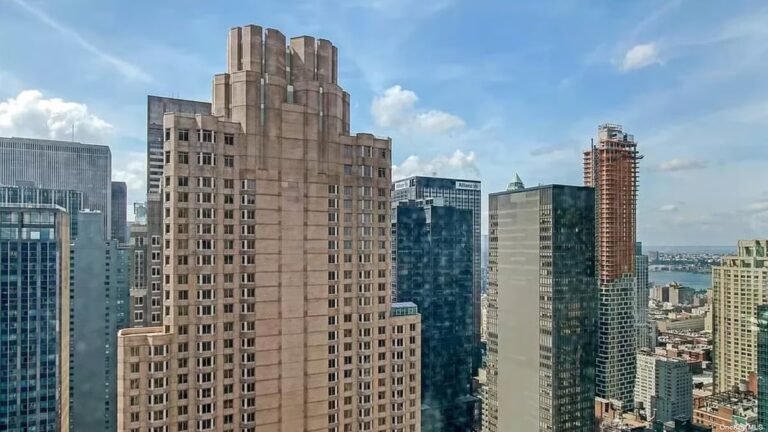 Family Office Collective Teams with Delshah, A.M. Properties on Midtown Office Condo