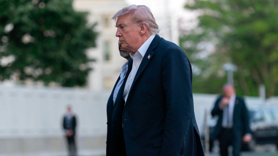 Trump's bad polls spell trouble for GOP ahead of midterms