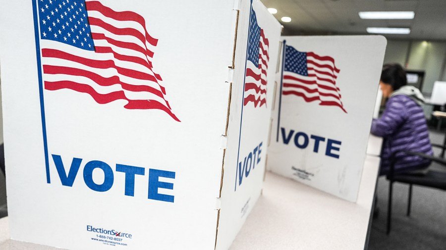 Virginia redistricting ruling deals blow to Democrats’ midterm hopes 