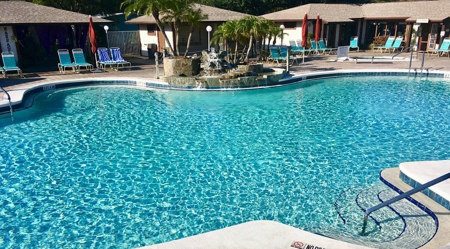 Hotel Safety Tips for Travellers Staying Near the Nightlife