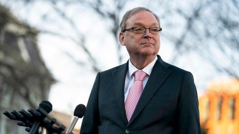 Kudlow tells Hassett inflation number was 'lousy'