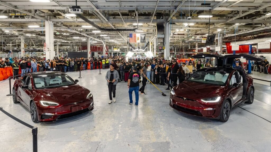 End Of An Era: Last Tesla Model S And X Roll Off The Production Line
